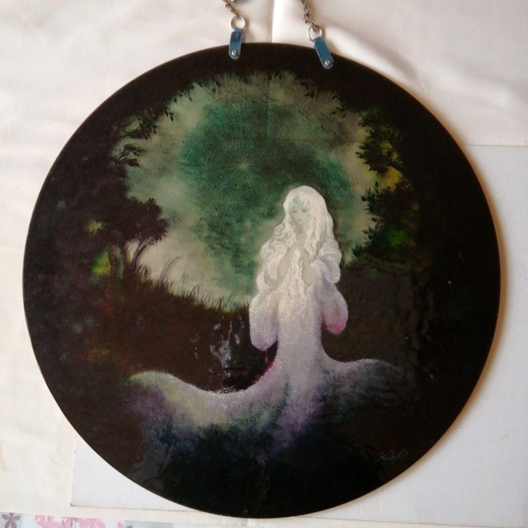 ガラスの壁掛け