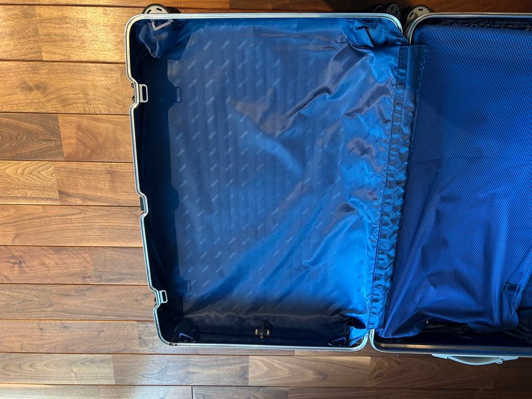 リモワ　RIMOWA トパーズ　アルミ製 シルバーキャリーケース 大型