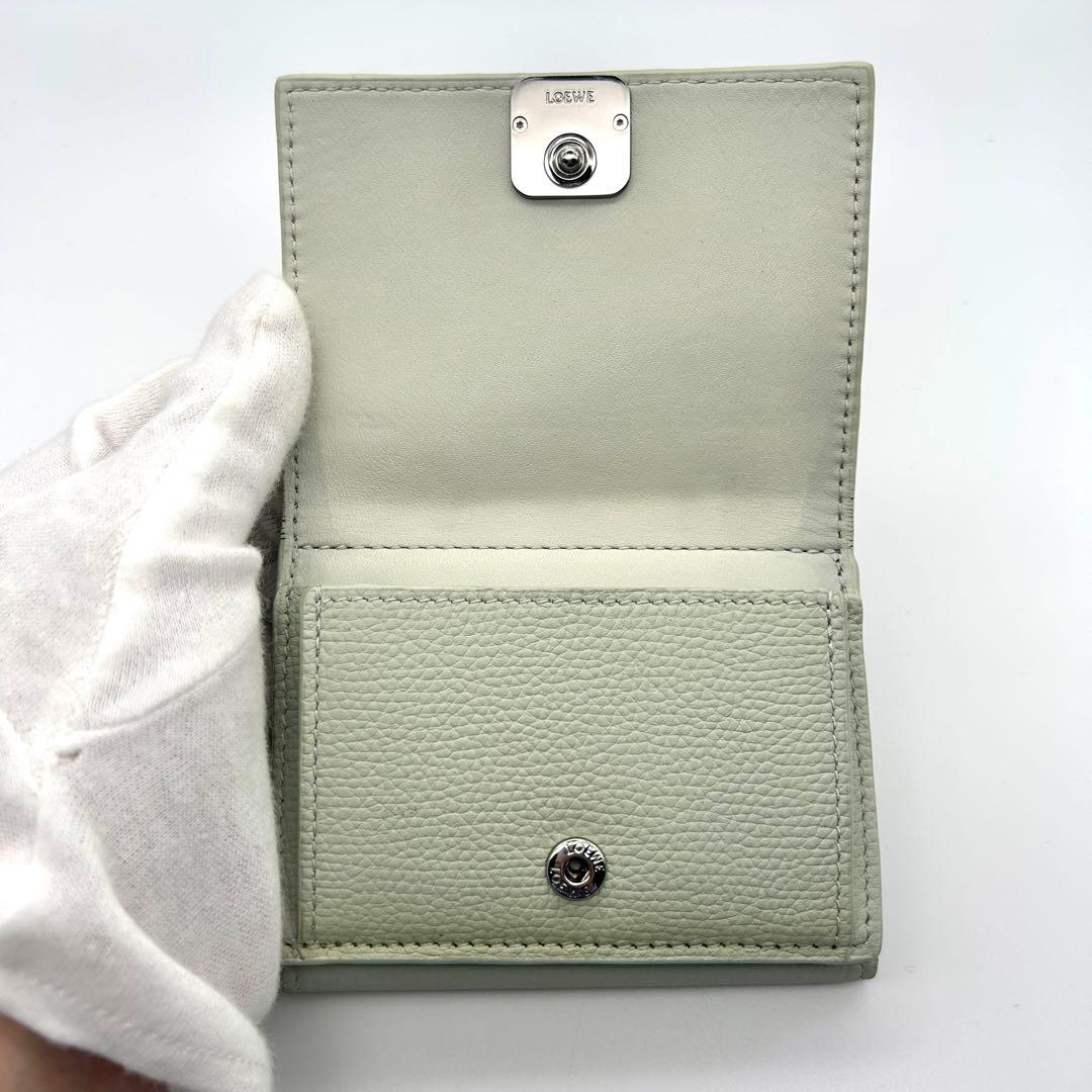 【ぷーちゃん】 ロエベ アナグラム トライフォールド ウォレット