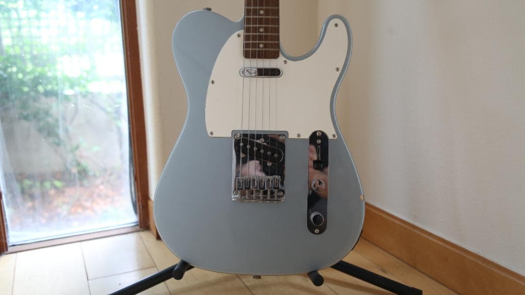 Squier by fender Telecaster　Ice Blue
