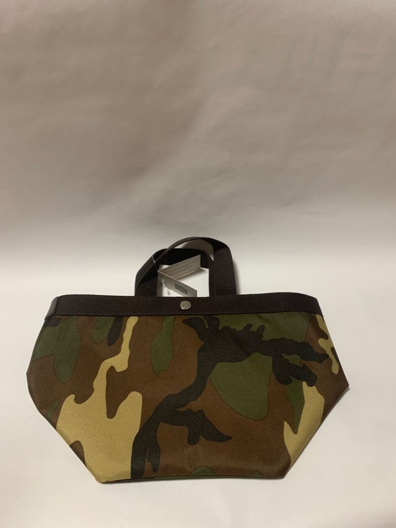 エルベシャプリエ 707c ノワール　舟形 トートバッグ M迷彩柄