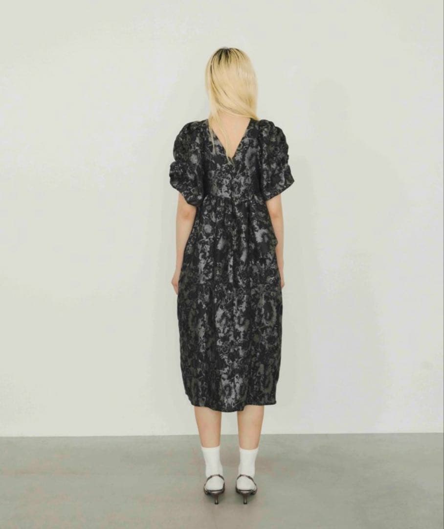 【美品】ANDRESD bubble sleeve jacquard dress