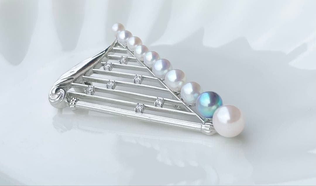 あこや真珠 極上本真珠 虹色ブローチ マルチカラー 音楽会 卒業入学式 月の竪琴