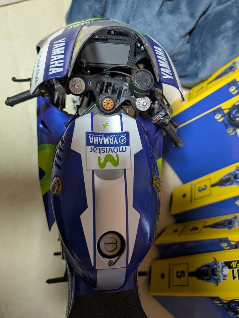 Yamaha YZR-M1 1/4スケールモデル