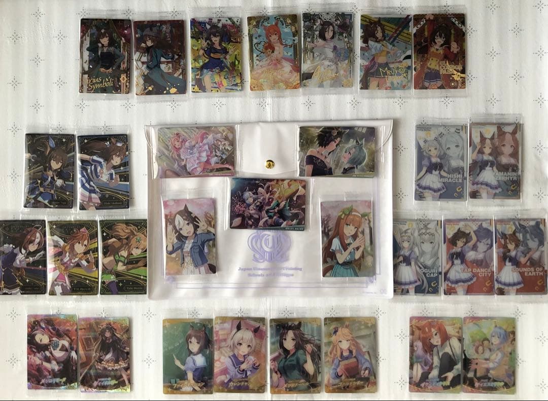 ウマ娘 カ－ド 第1〜7Ｒフルコンプ　スケッチブック、フラットケースお纏め‼️