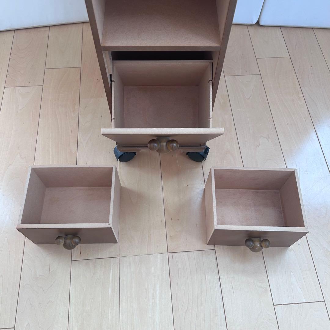 ミッキーマウス　コンパクトコスメワゴン希少　アラウニハワイピンバッジ　ディズニー