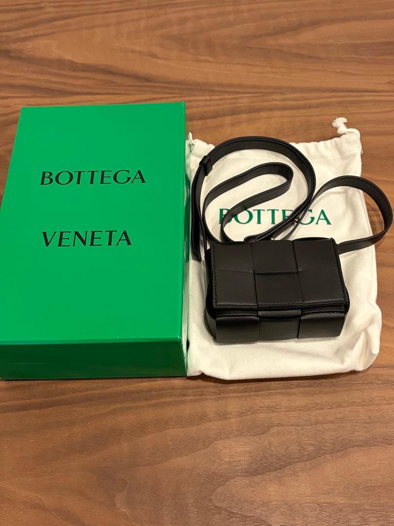 BOTTEGA VENETA キャンディカセットショルダーバッグ