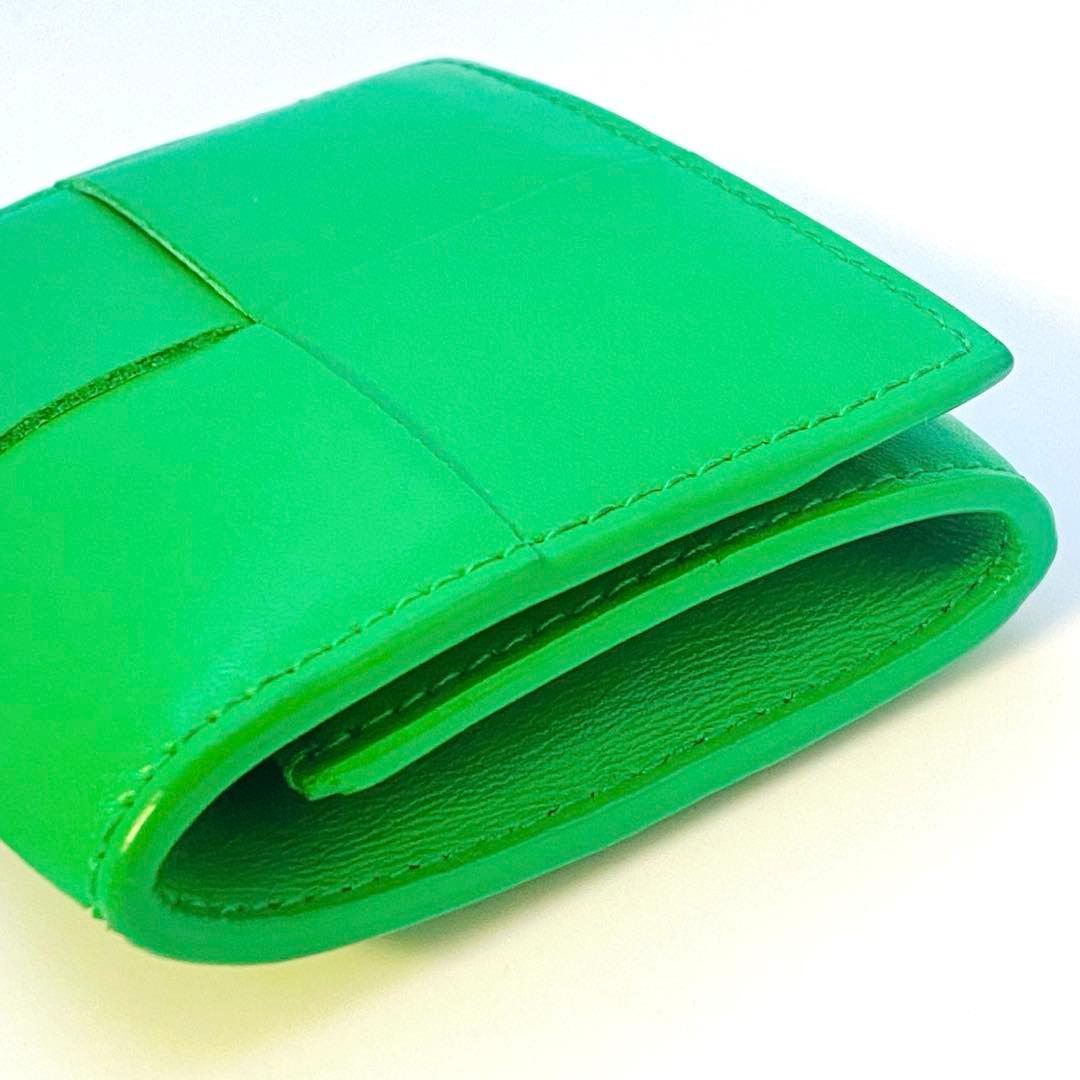 美品　ボッテガヴェネタ　折り畳みパース　小銭入れ　パラキート