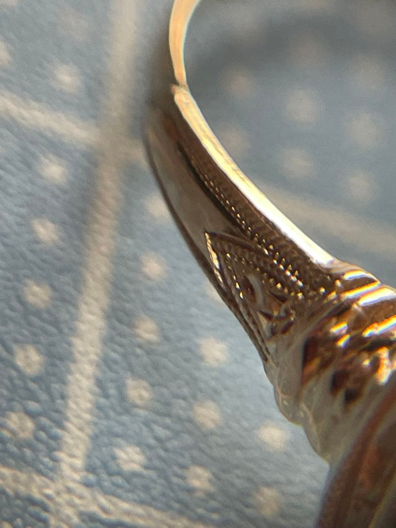 古いリング【m ヴィンテージ　アンティーク　レトロ　K18 翡翠？　ヒスイ？】