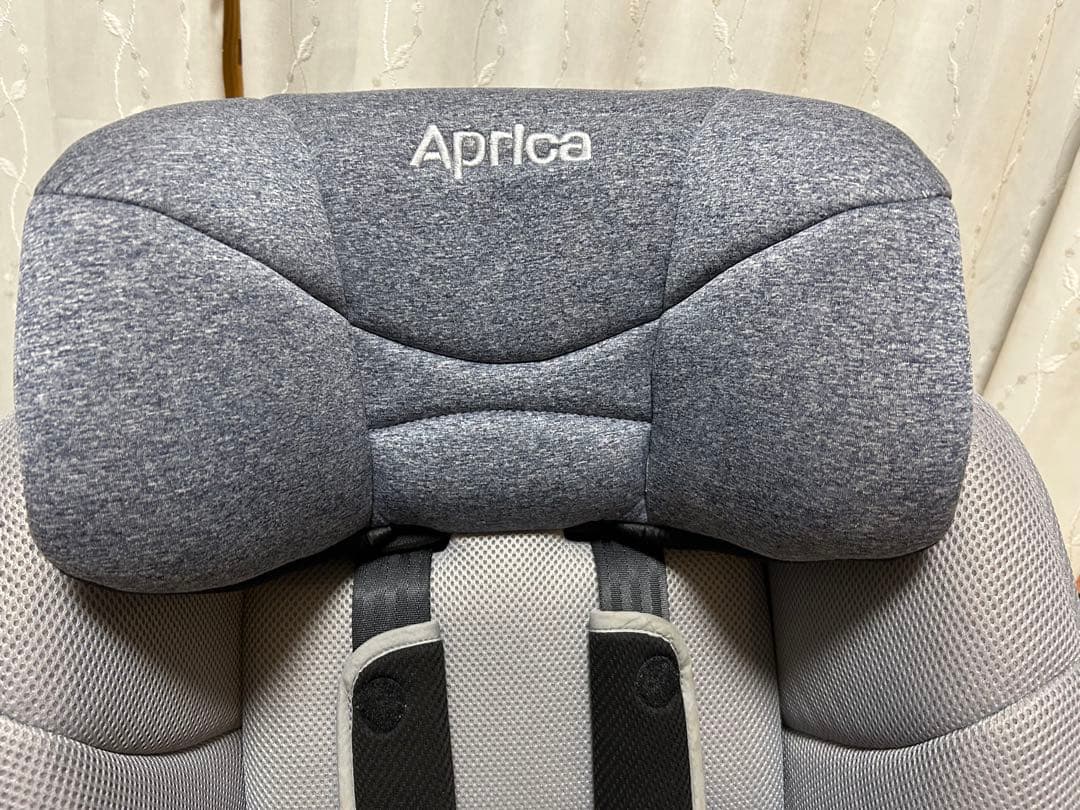 チャイルドシート　アップリカ　クルリラ　回転式　ISOFIX シートベルト