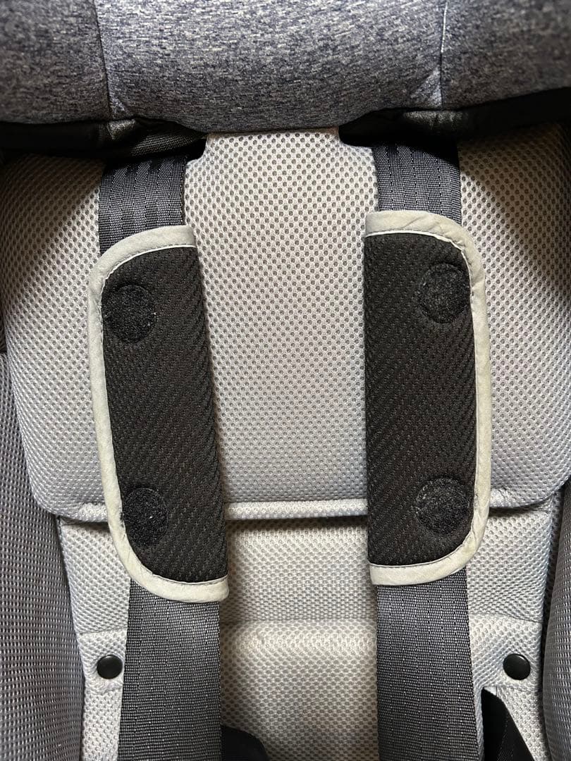 チャイルドシート　アップリカ　クルリラ　回転式　ISOFIX シートベルト