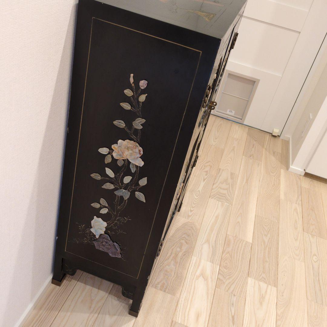 中国家具 キャビネット 花鳥細工 黒塗り 玉石 アンティーク調