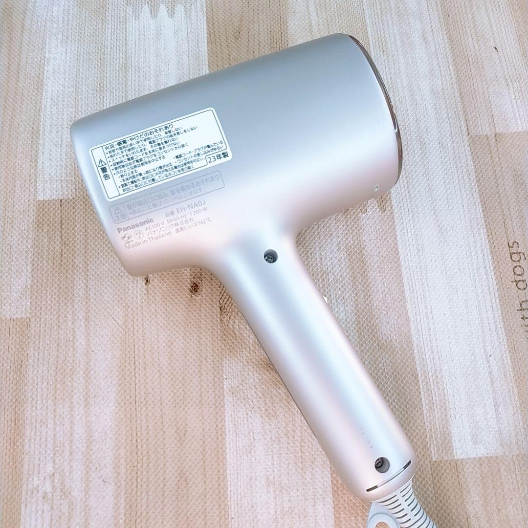 ほぼ未使用○ノズル付き Panasonic ナノケア ドライヤー EH-NA0J