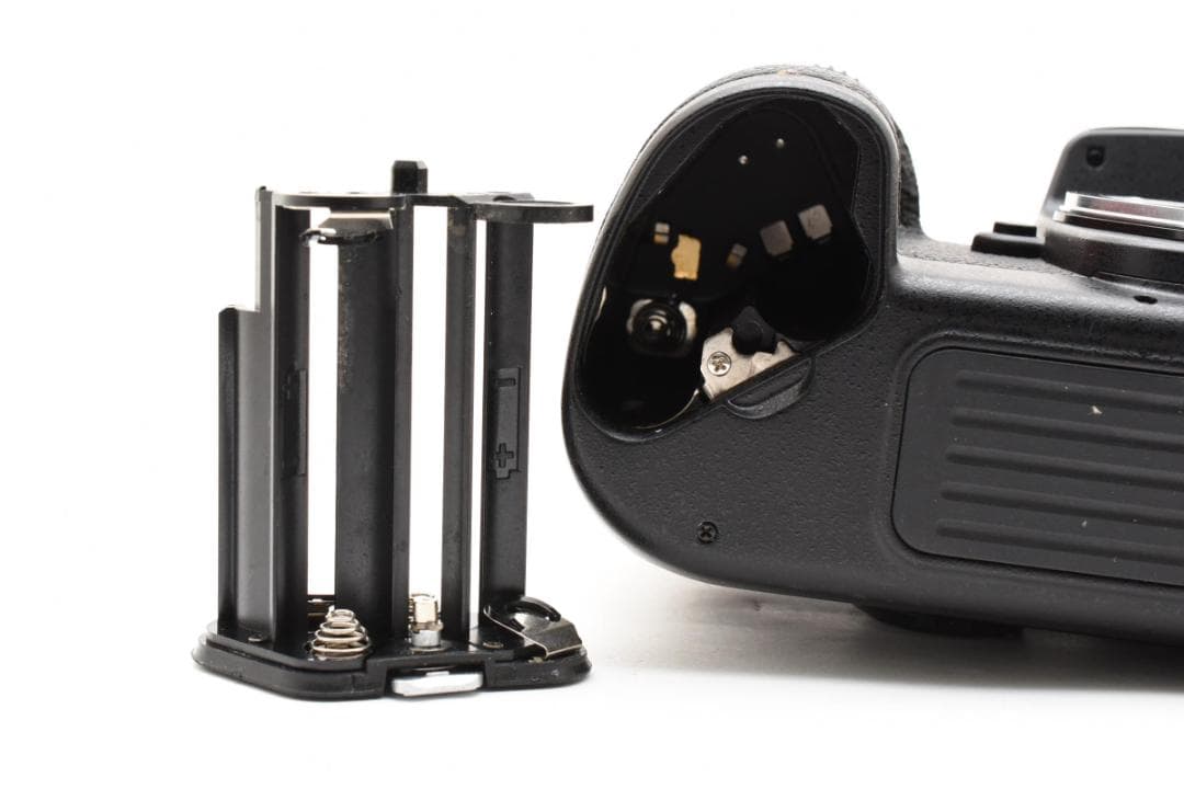 ニコン　Nikon F100 フィルムカメラボディ②