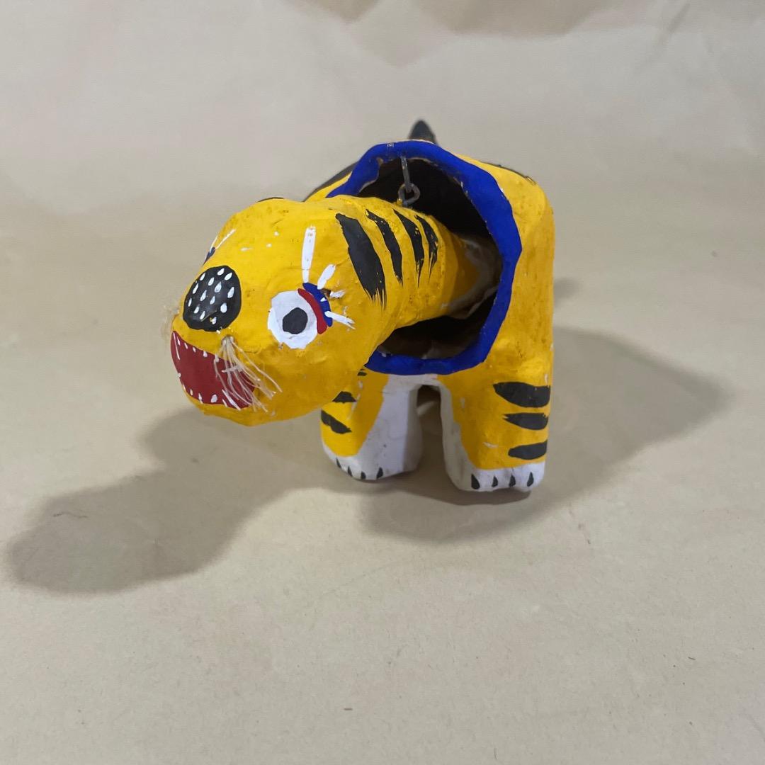 K142・　那覇張子　虎一対　郷土玩具、廃絶、縁起物、民俗、伝統工芸