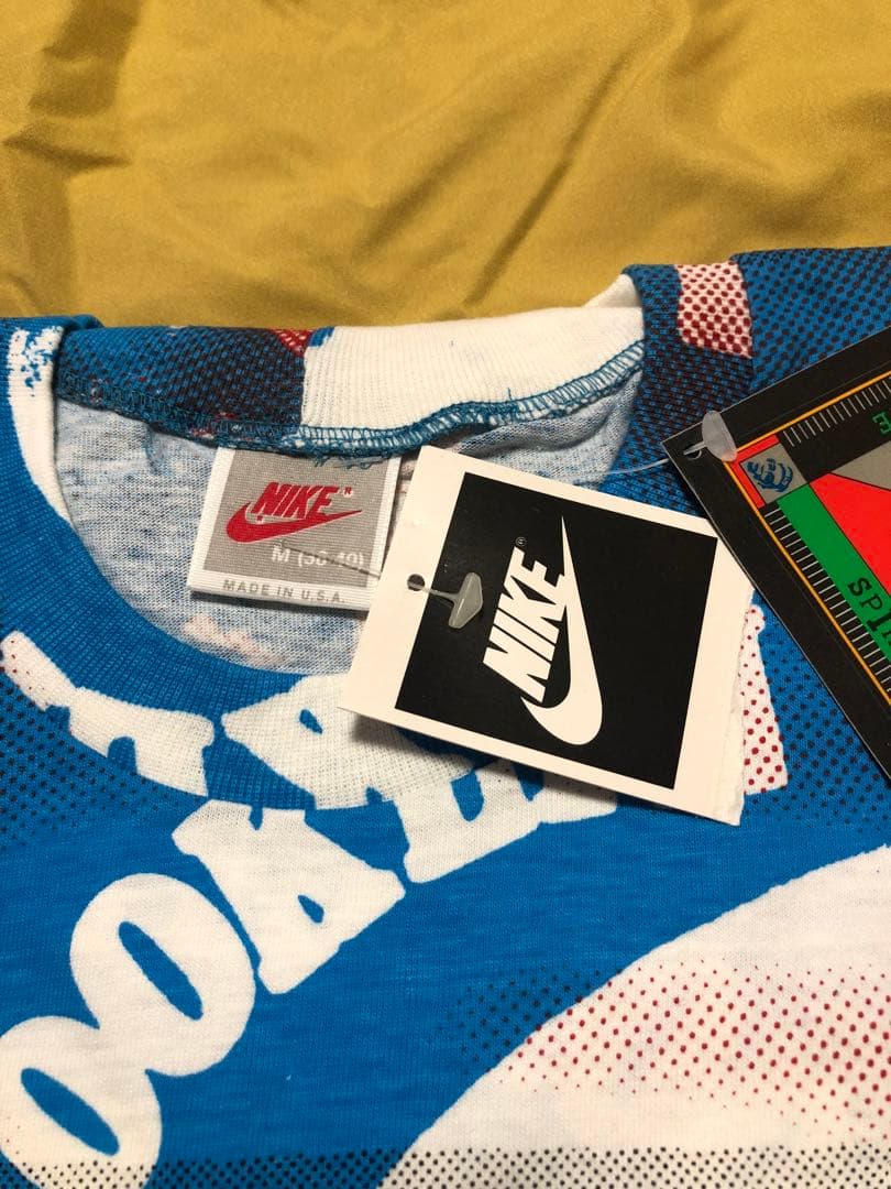 NIKE SPIKELEE Tシャツ