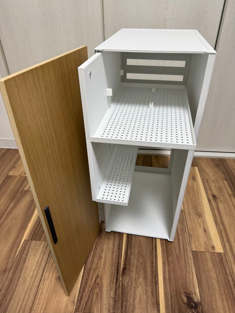 T*i様 【美品】山崎実業 towerゲーム機 収納 ラック ホワイト