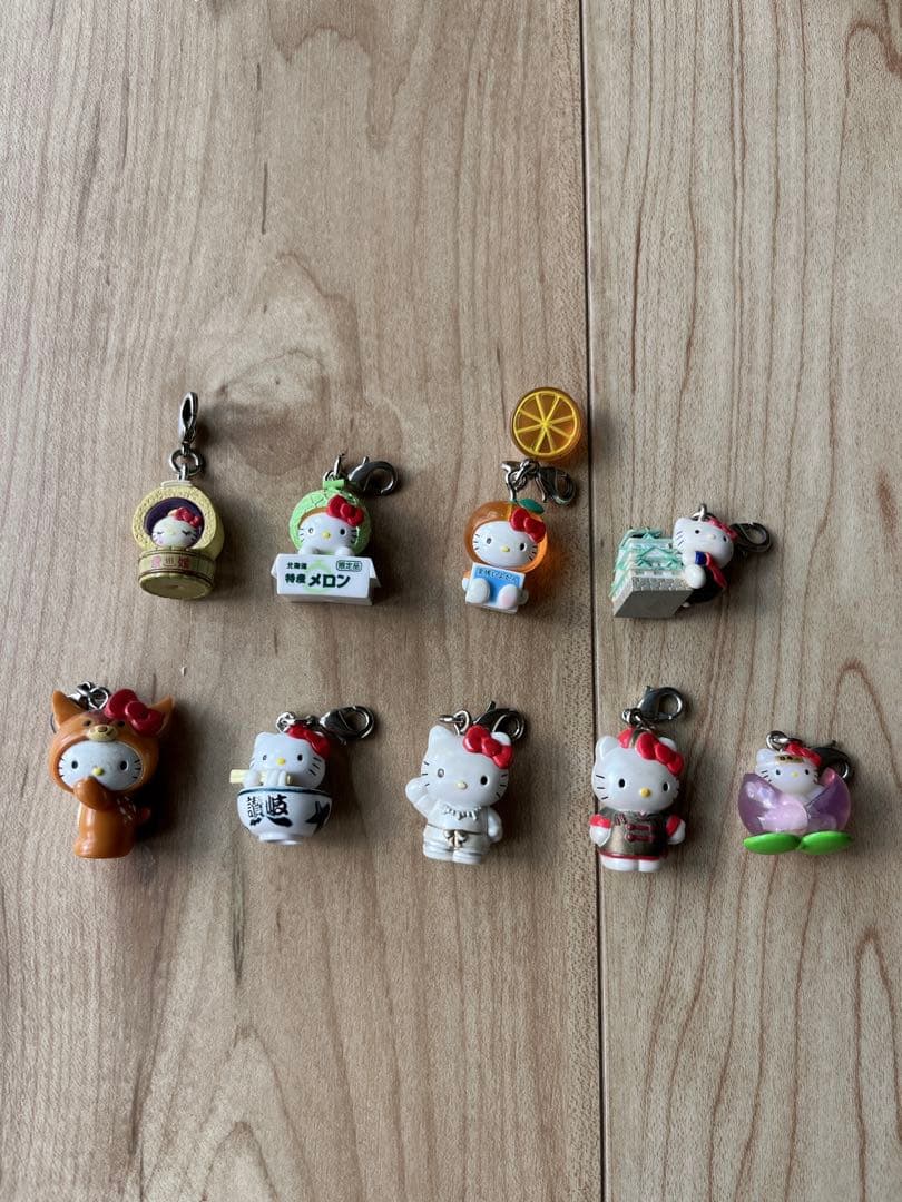 【ご当地キティ】ストラップ　チャーム　ハローキティ　根付け　まとめ売り　22点