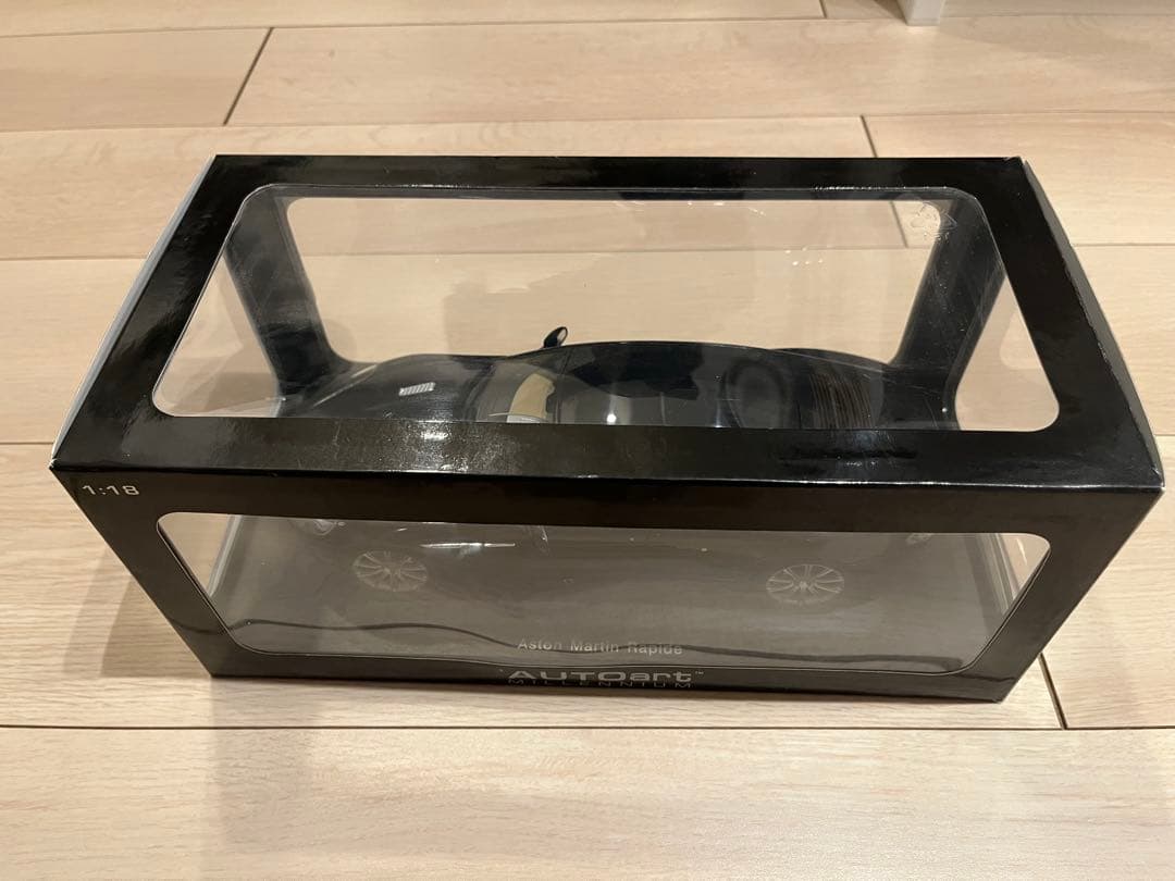 Aston Martin Rapide ラピード　AUTOart 1:18