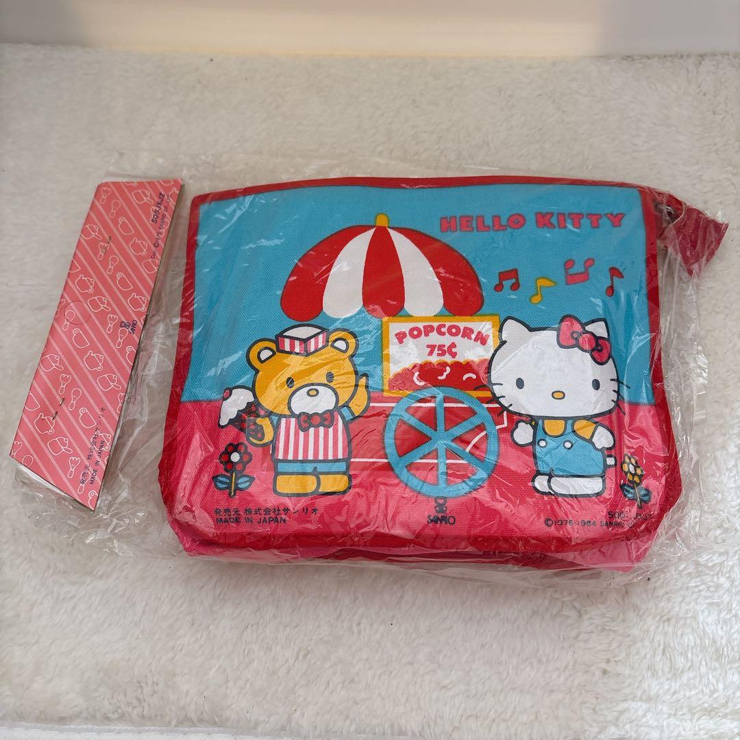 希少レア　未開封当時物！ハローキティお弁当袋(特大)1984年製