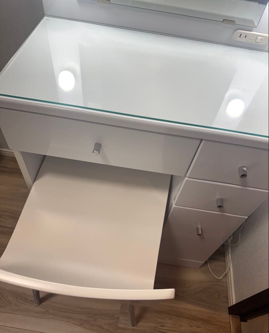 LED照明付きドレッサー　白