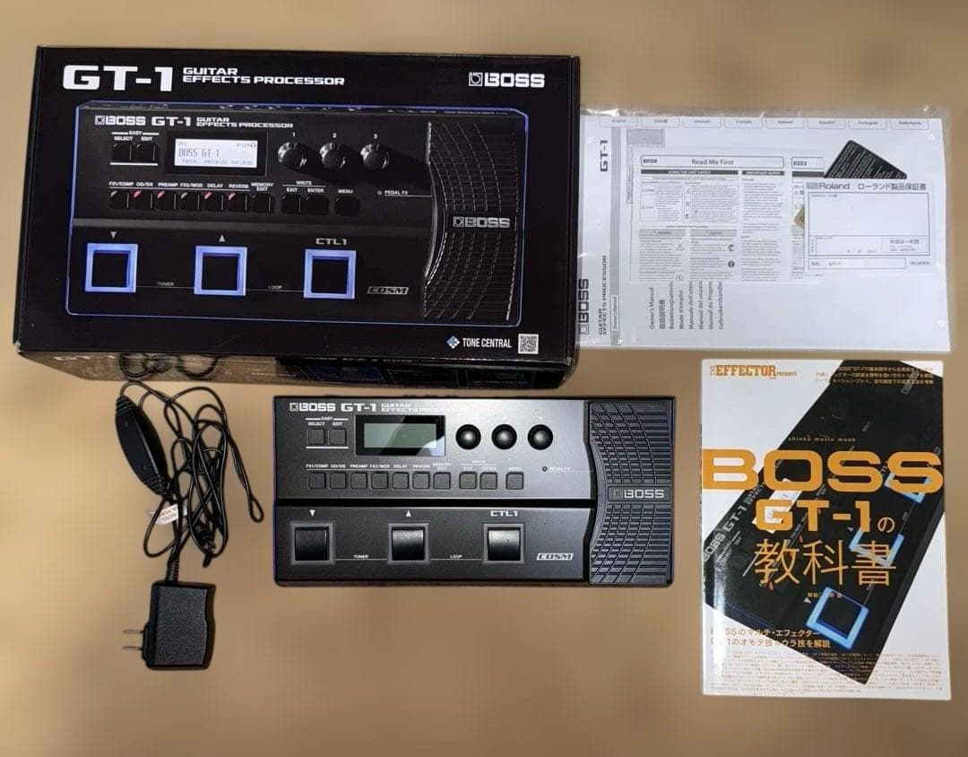 BOSS GT-1 マルチエフェクター　 ACアダプター　教科書