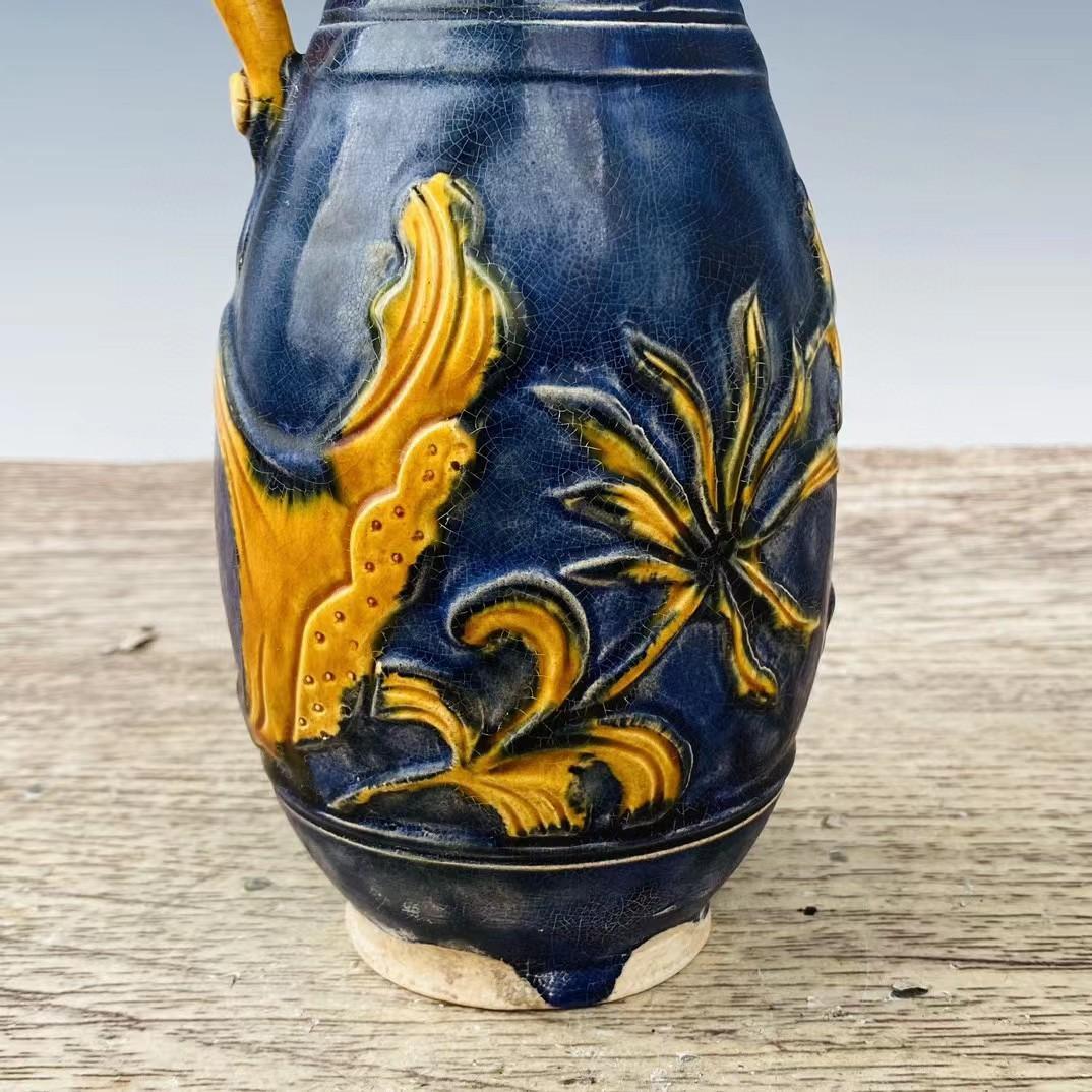 中国古美術・旧蔵の磁器・三彩壺・置物・書道具・茶道具・文房具・賞物