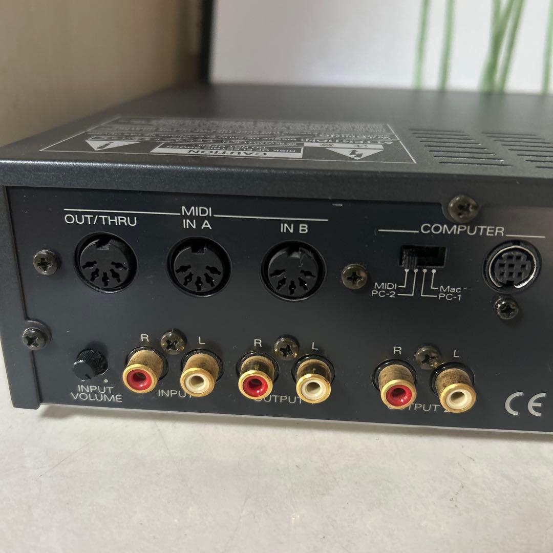 送料無料　￼Roland SC-88Pro 音源モジュール