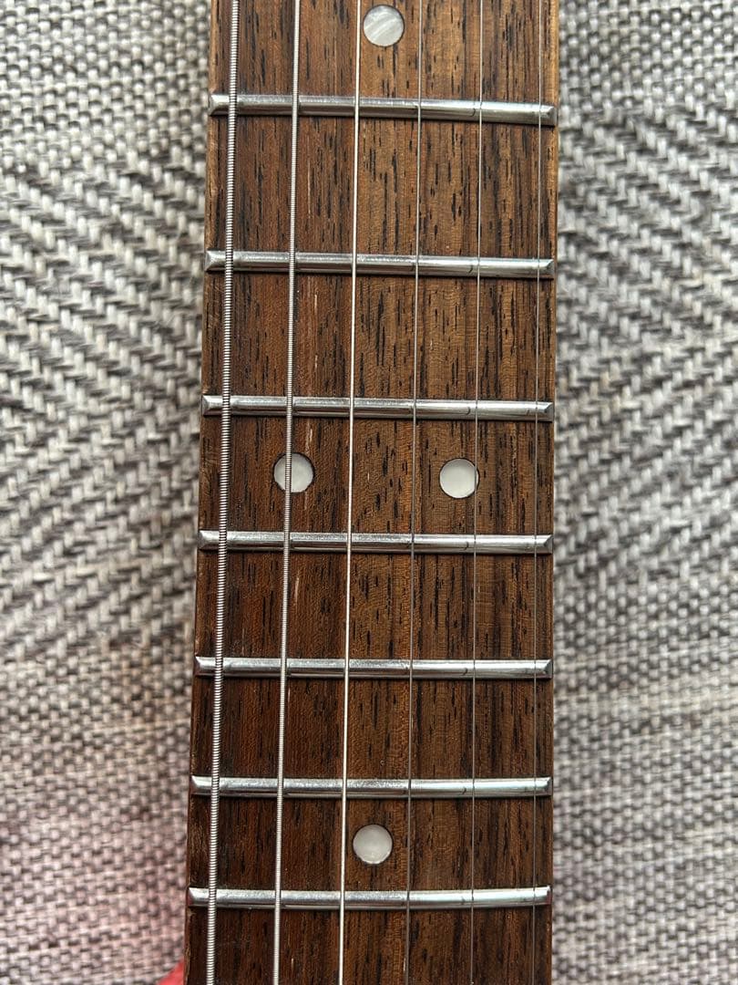 Squier ストラトキャスター レッド