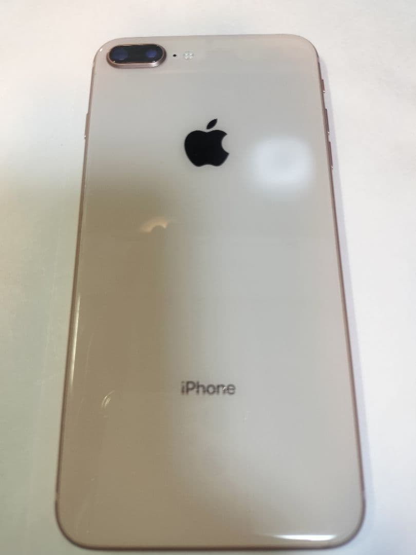 iphone8plus 256GB Simフリー ヒビ・キズ バッテリー82%