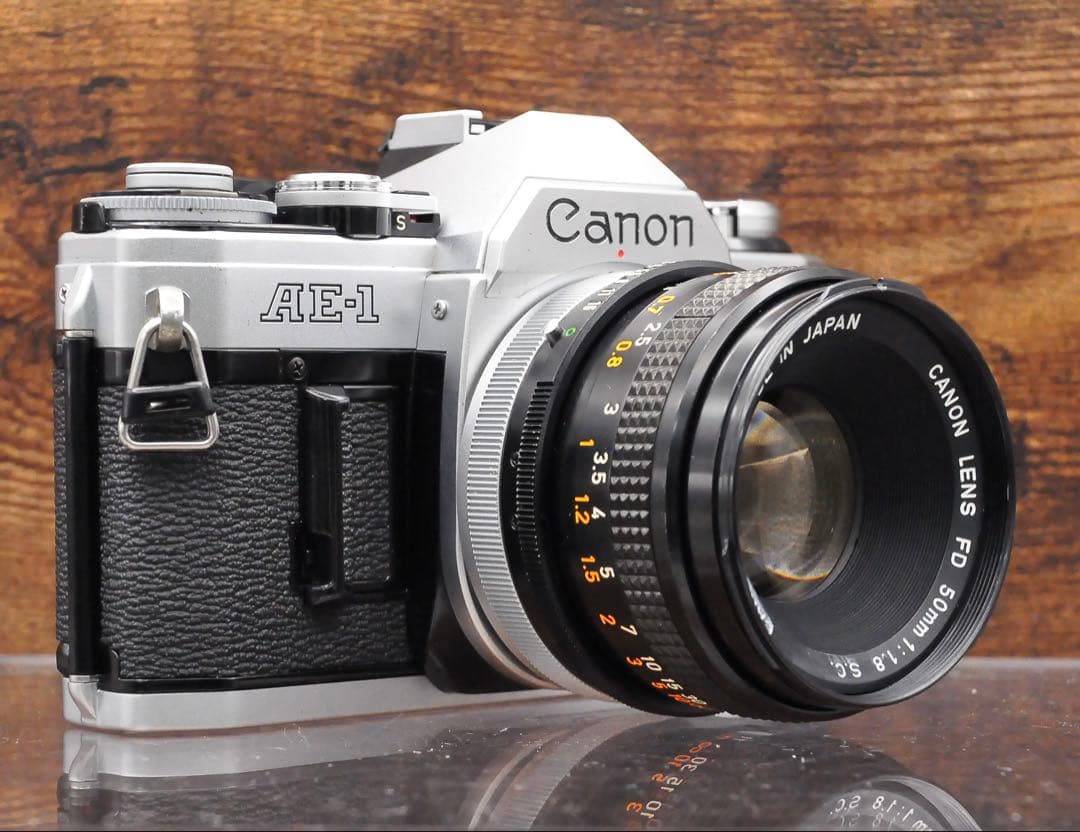 Canon AE-1 フィルムカメラ レンズ付き