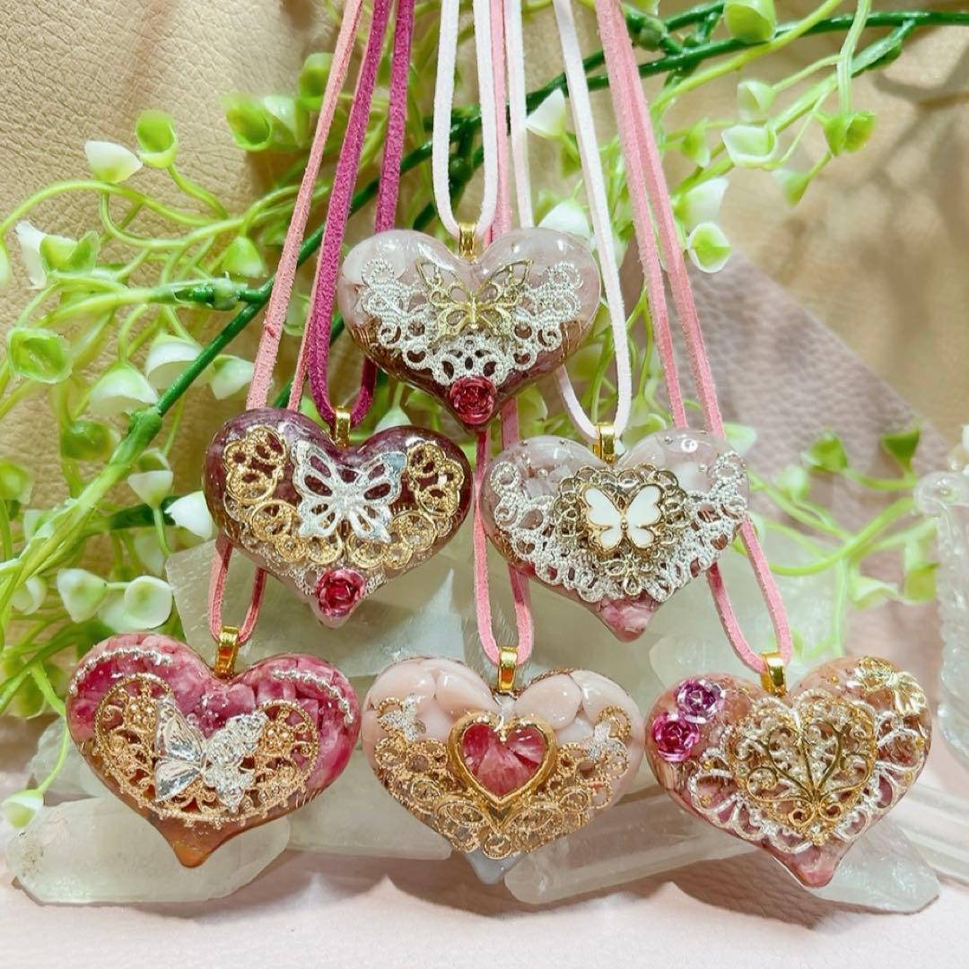 癒しのオルゴナイト❤️ピンクトルマリン＋ソープストーンのハート型♡