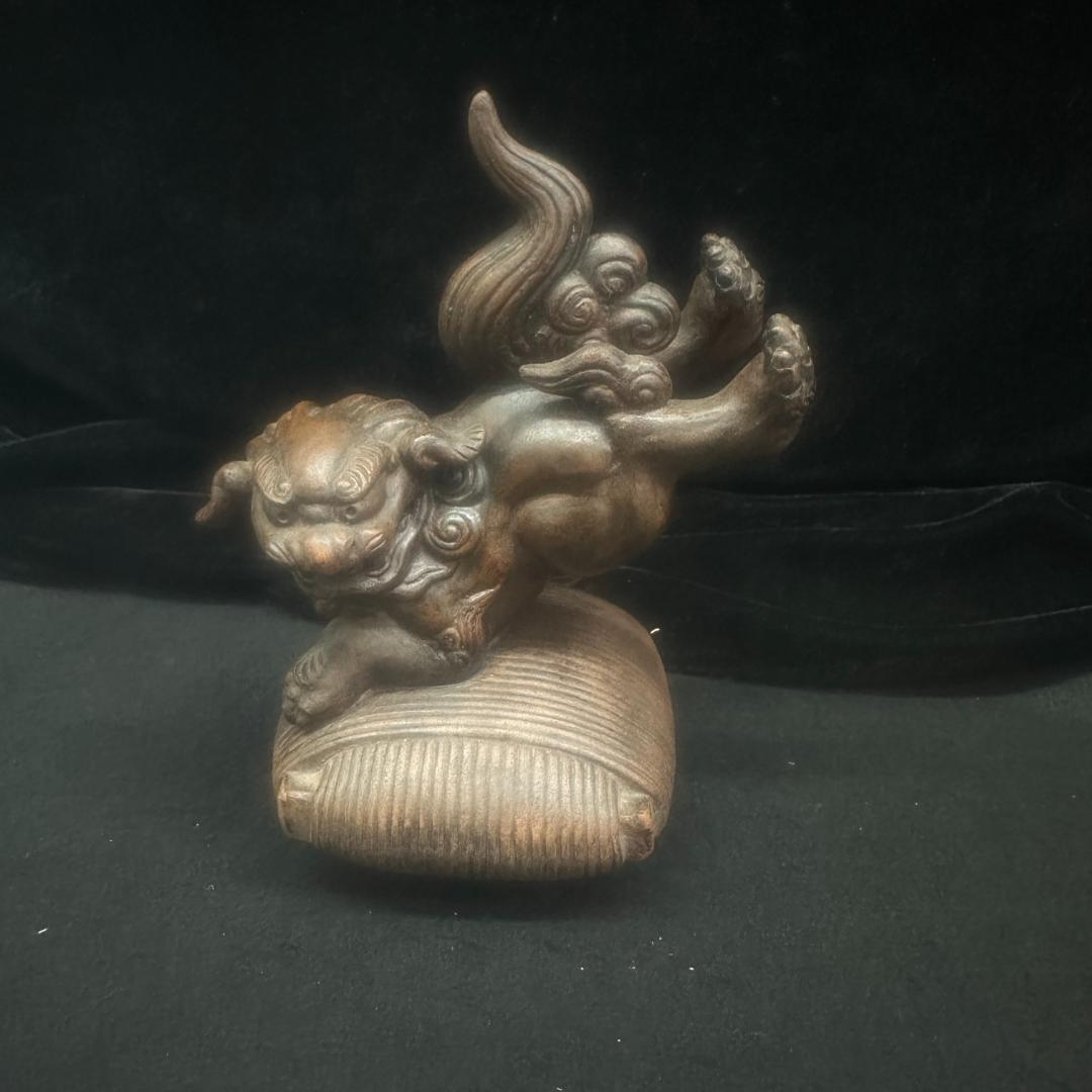僃前焼　獅子置物陶器