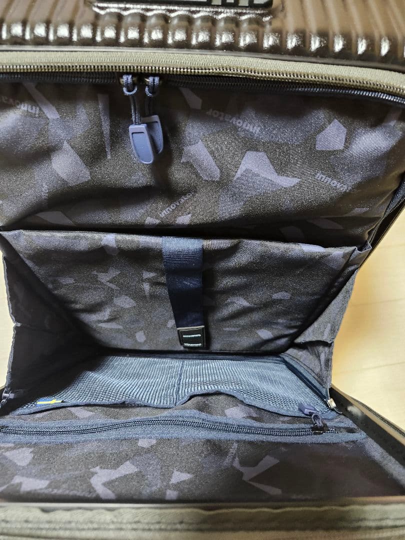 スーツケース Innovator INV50 Mad Black 38L