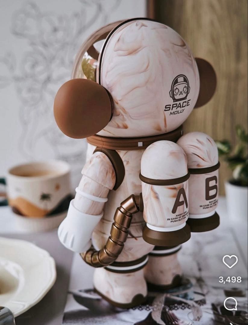 ポップマート MEGA SPACE MOLLY 400% MOCHA