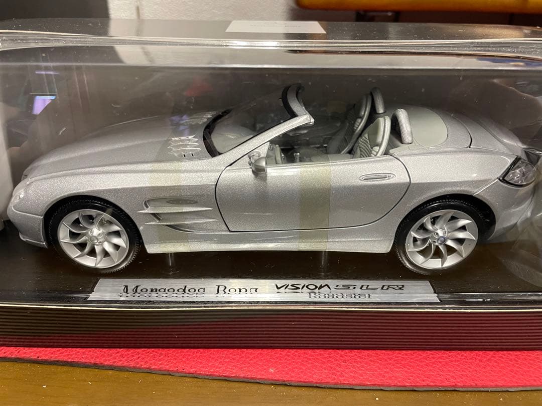 メルセデスベンツ　SLRロードスター