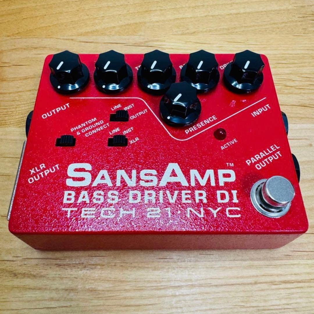 ベース TECH21 SansAmp Bass D DI Vermillion
