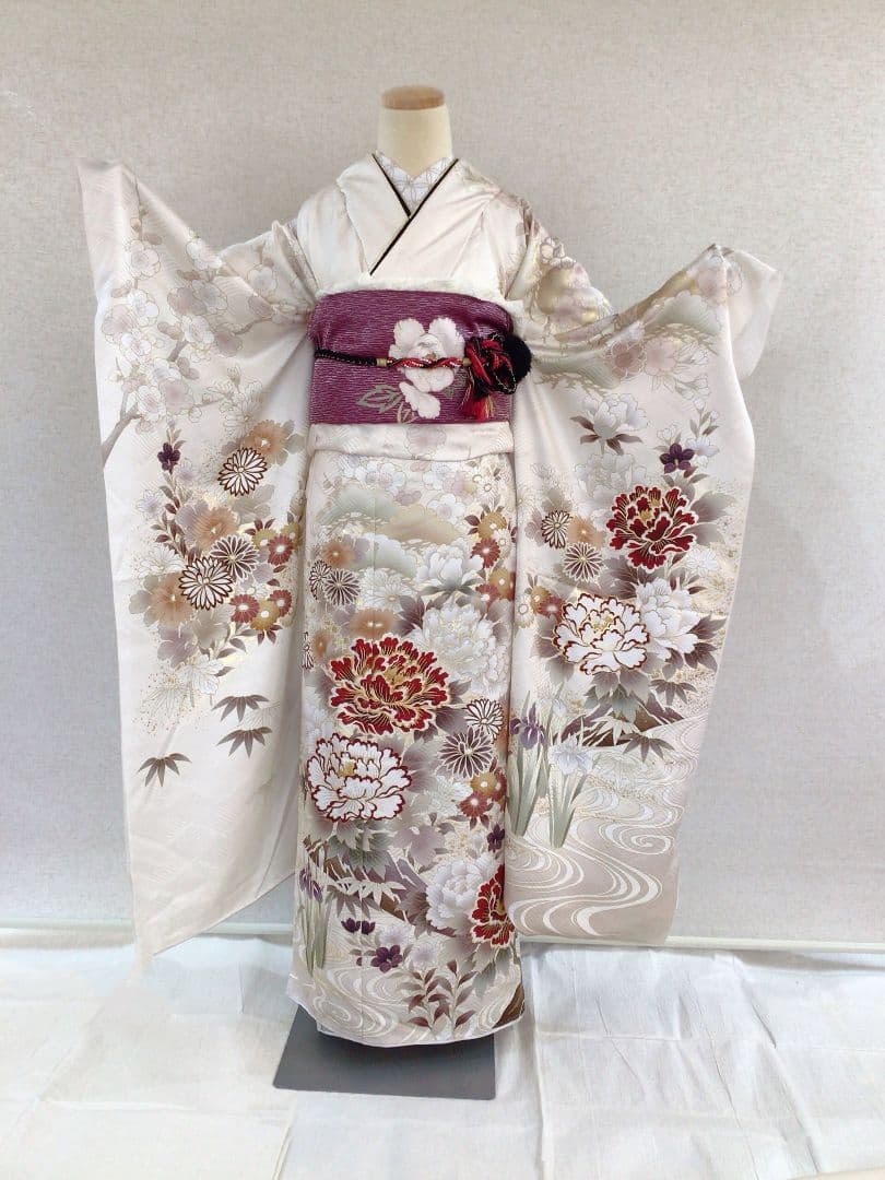 白古典地　上品な振袖のみ