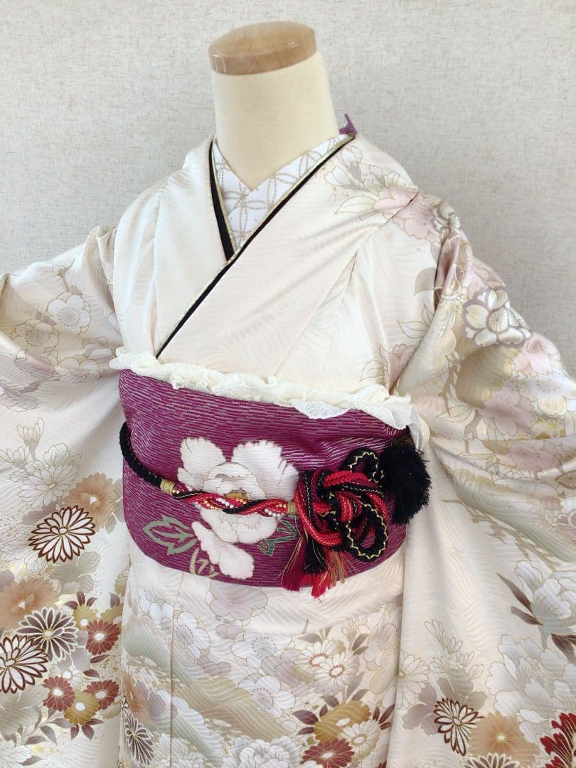 白古典地　上品な振袖のみ