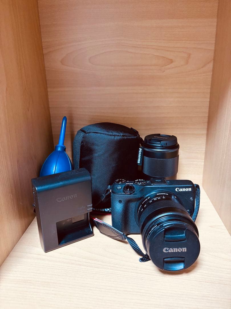 Canon EOS M3ミラーレスカメラ レンズ2本付き（ダブルレンズキット）