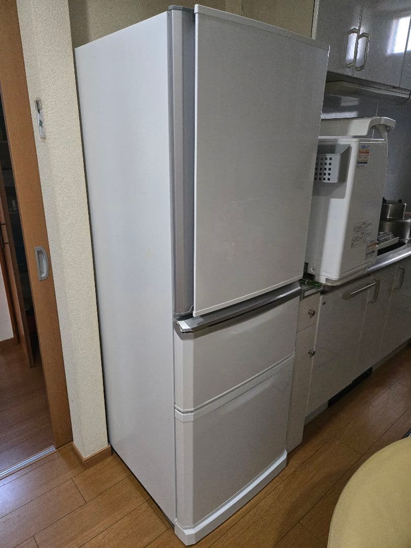 三菱ノンフロン冷凍冷蔵庫 MR-C34D-W形 2019年製