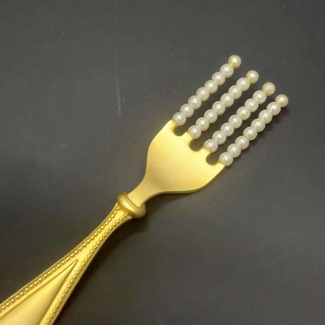 E*n様 希少！KARL LAGERFELD カールラガーフェルド ブローチ 4