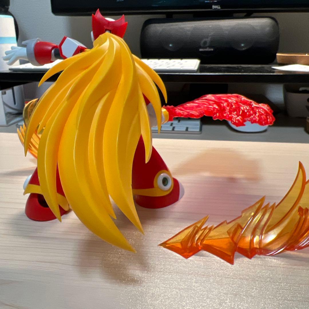 【組立済】コトブキヤ ロックマンX ゼロ プラモデル フィギュア　壽屋　龍炎刃