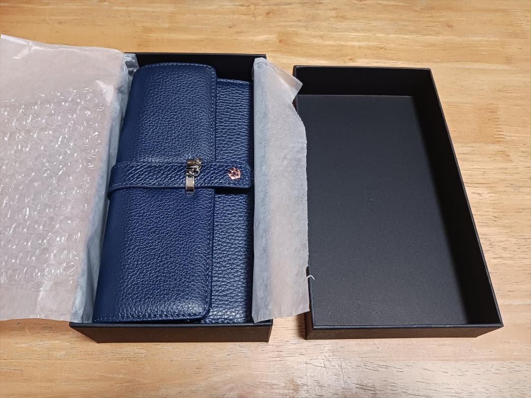 「ブルーロック」 凪誠士郎 イタリアンレザー長財布