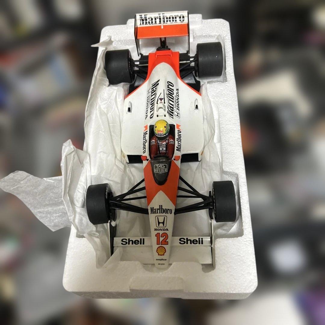 アイルトン・セナ マクラーレン MP4/4 ミニカー 1/18