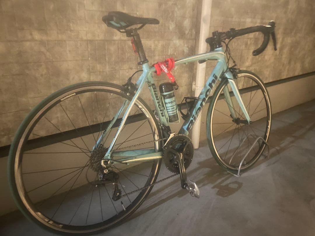 と*ん様 Bianchi ロードバイク Impulsoボトルホルダー、チューブ、