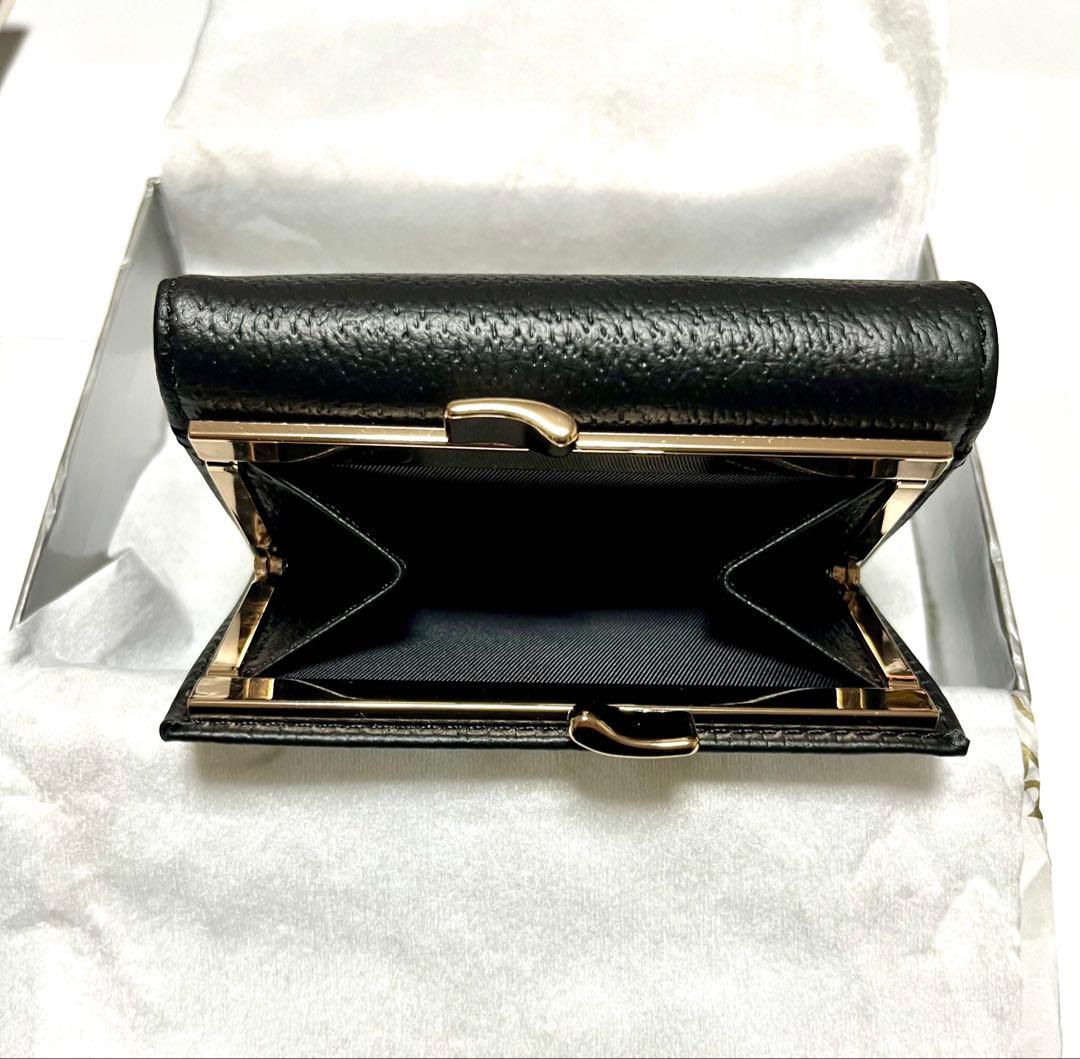 Vivienne Westwood（ヴィヴィアン・ウエストウッド）三つ折り財布