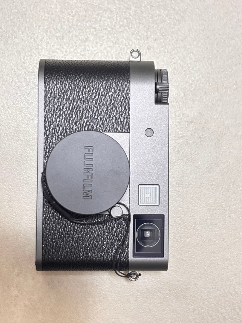 FUJIFILM X half X-HF1 カメラ　未使用　箱本体美品　保証書付