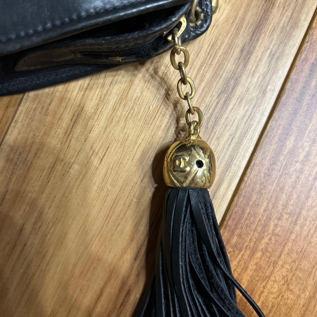 シャネル　斜めがけポシェット　紺色