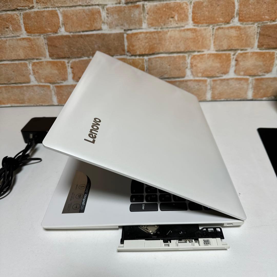 美品LENOVOノート PC SSD256GBメモリ8GB Windows11